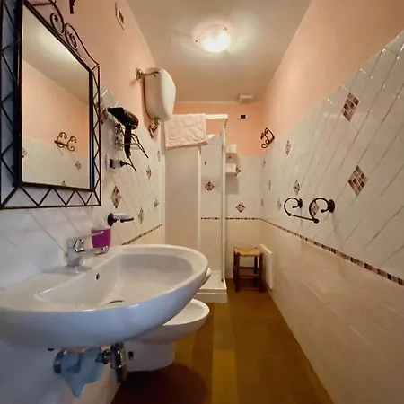 Oda ve Kahvaltı Domos Antigas